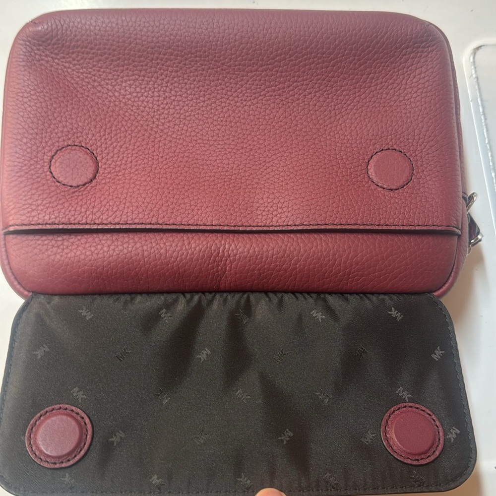 Michael Kors Hudson Pebbled Leather Crossbody Bag - Picture 6 of 12